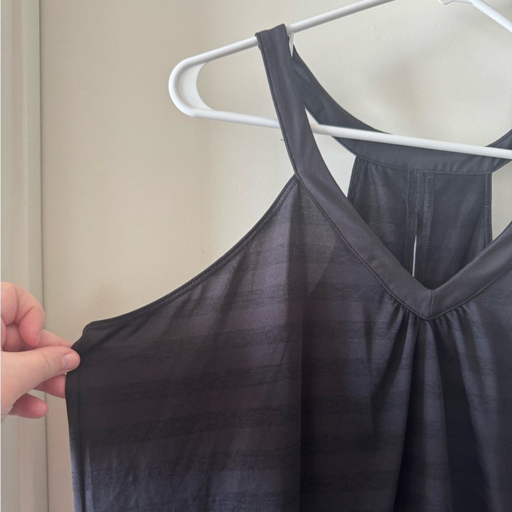 Like New Old Navy Active Tank - Picture 3 of 11